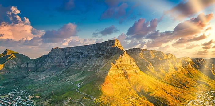 19 mendaki ke puncak gunung table di afrika selatan