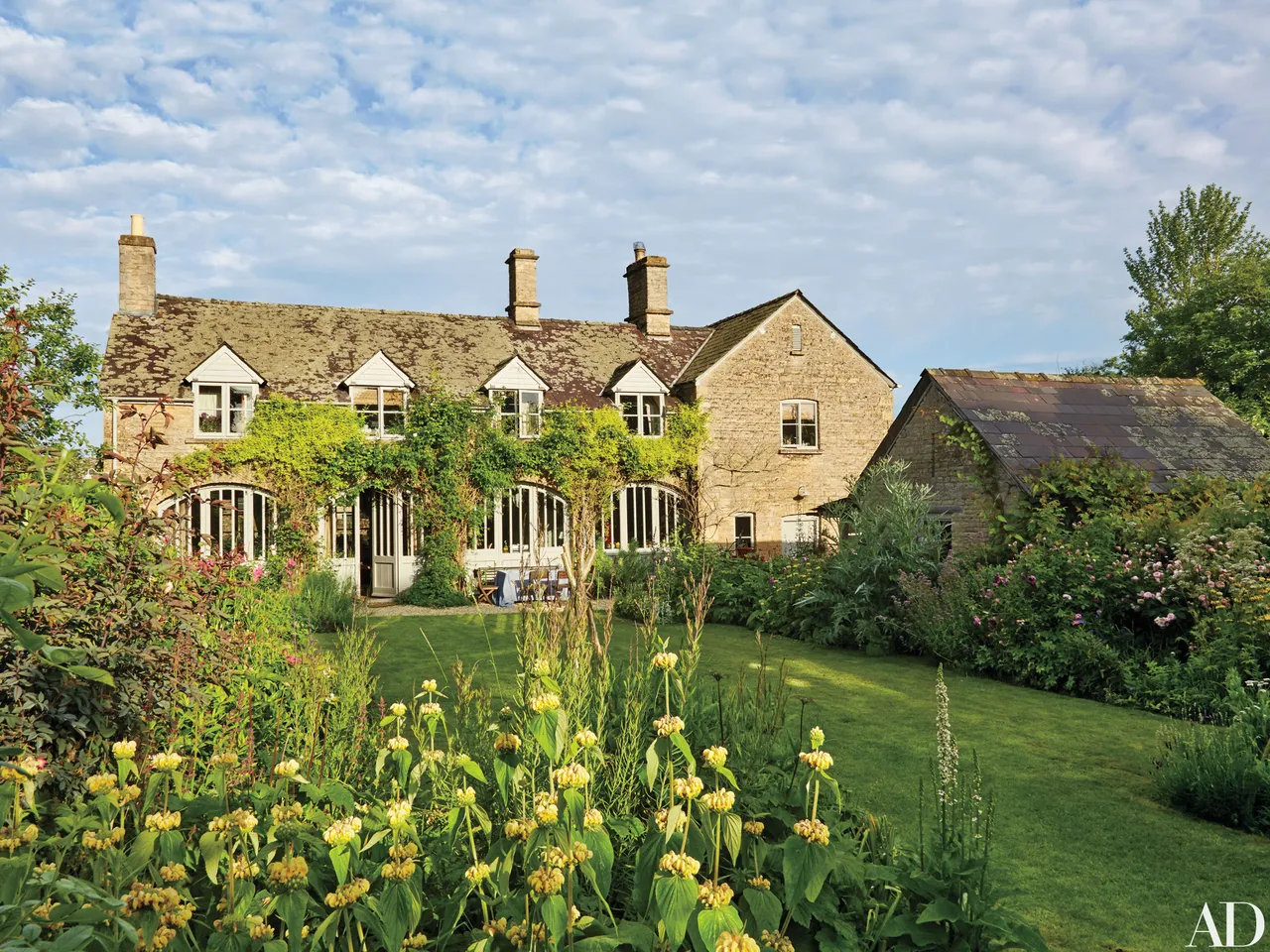 0916 amanda brooks england home lede