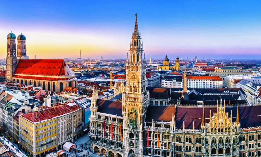 10 Pemandangan panorama pusat kota Munich Jerman
