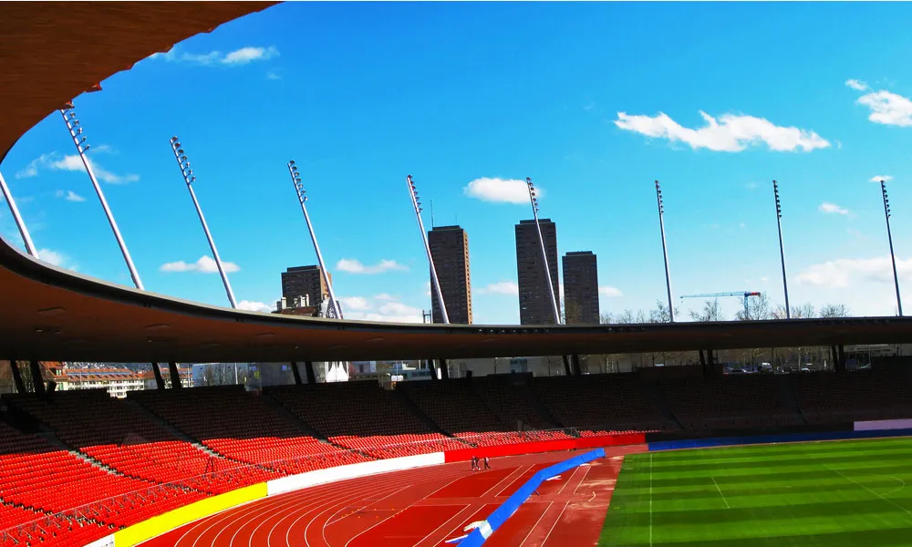 12 Stadion Letzigrund di Swiss