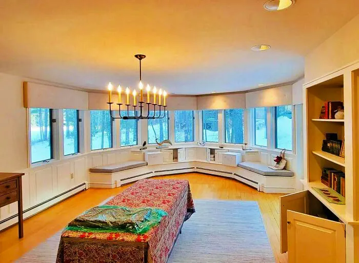 5 Extra Large Window Seat Idea