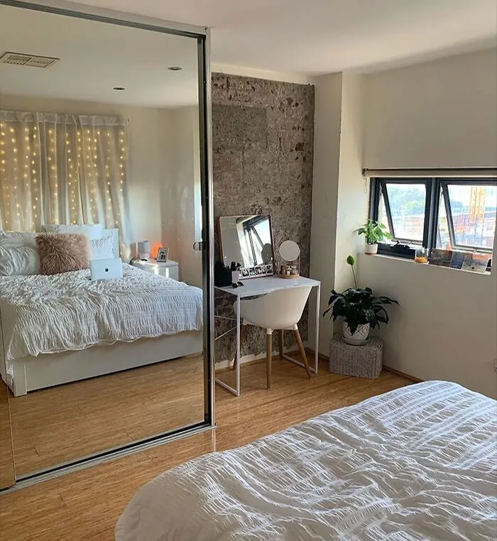 10 Oversized Mirror