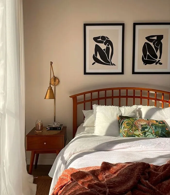 24 Matching Artwork