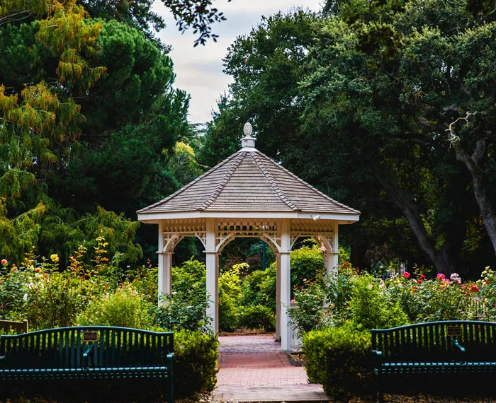 gazebo di taman