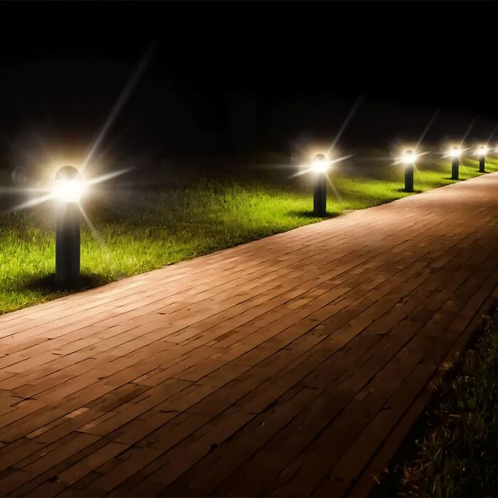 2 Lanterns And Bollard Lights