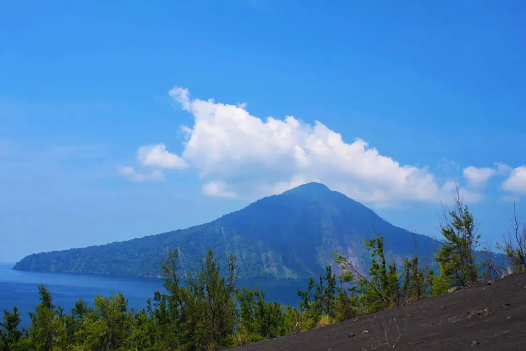 07 cagar alam krakatau