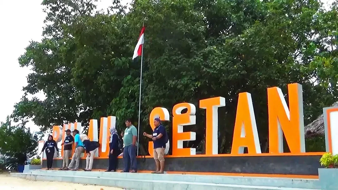06 Pulau Setan