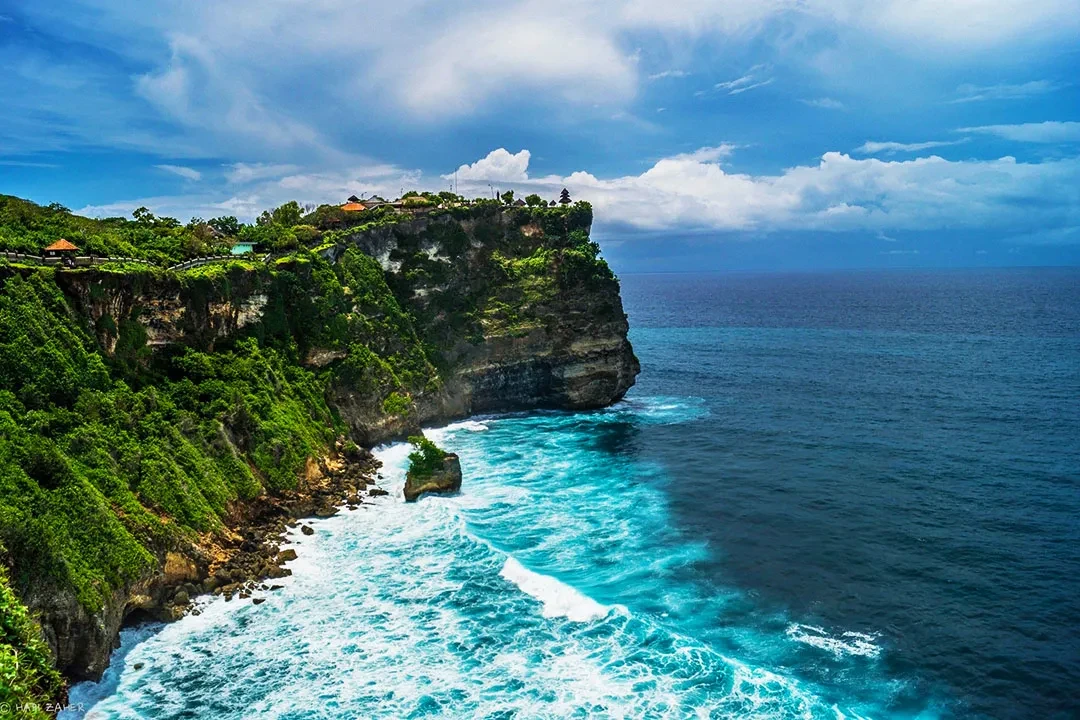 06 Uluwatu Temple Indian Ocean