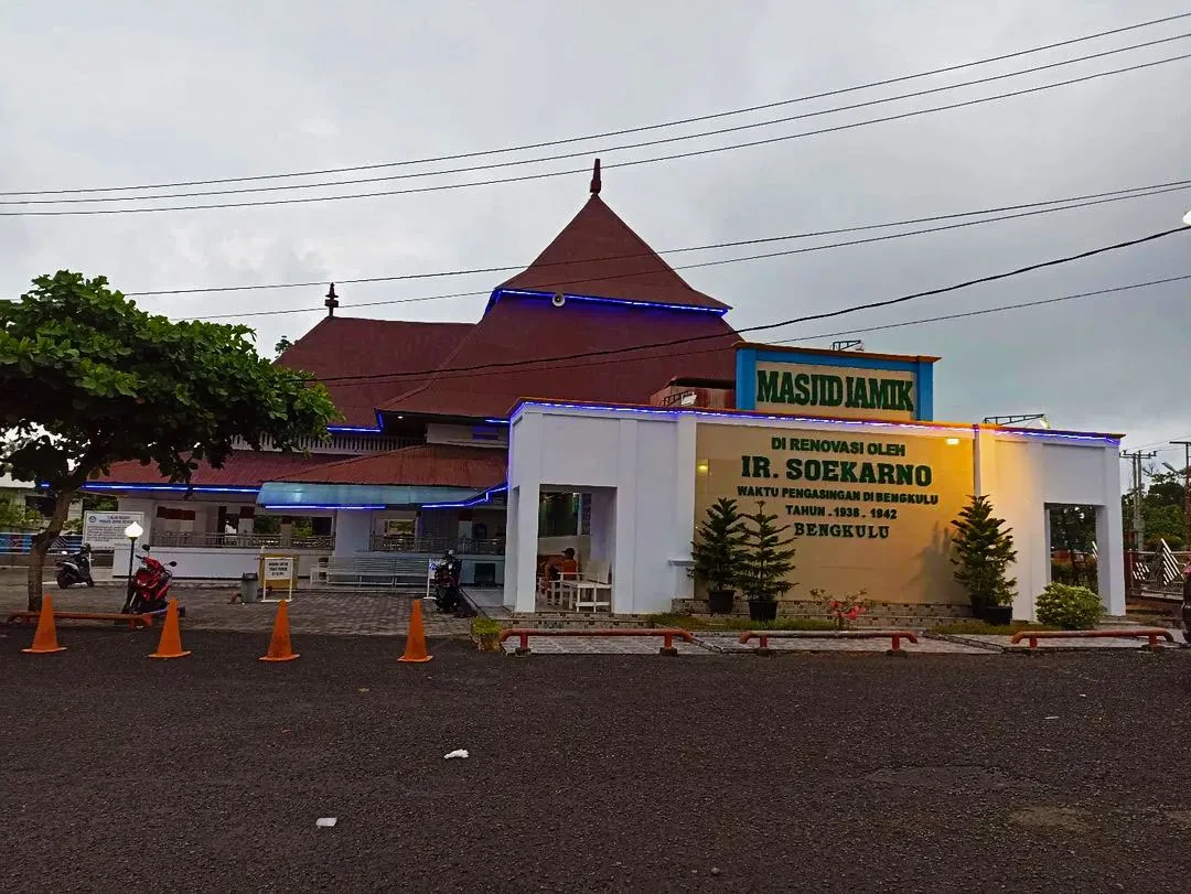 03 Masjid Jamik Bengkulu