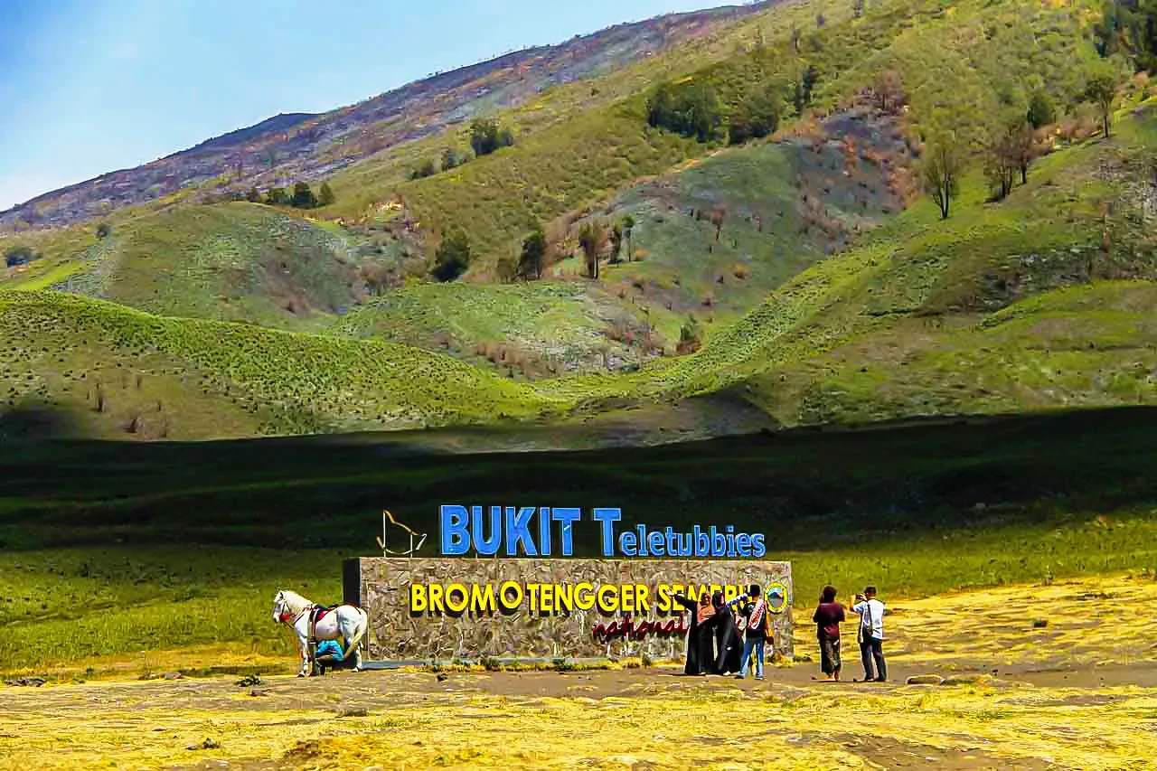 05 bukit teletubbies