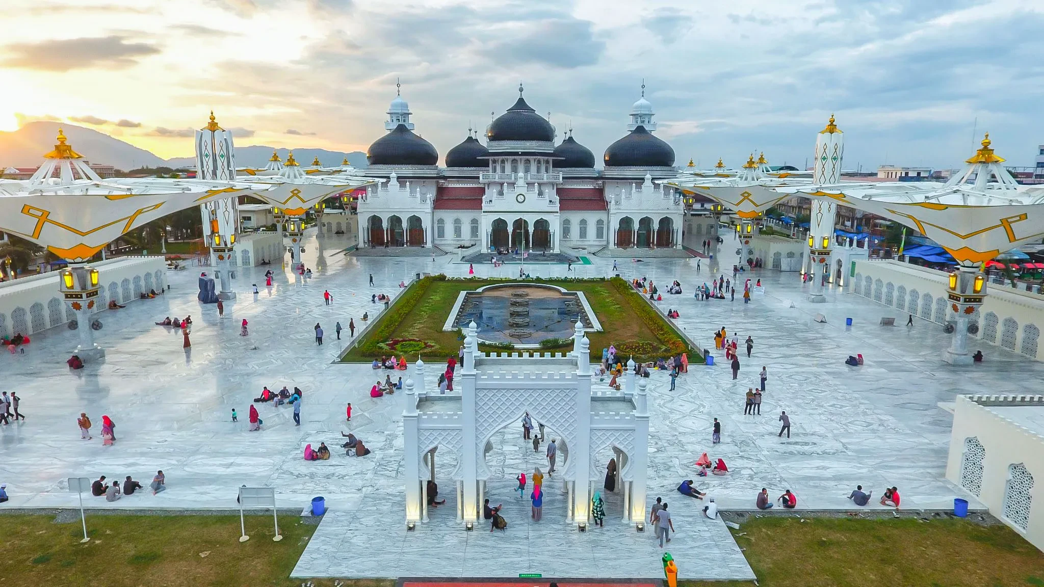 02 masjid agung baiturrahman aceh