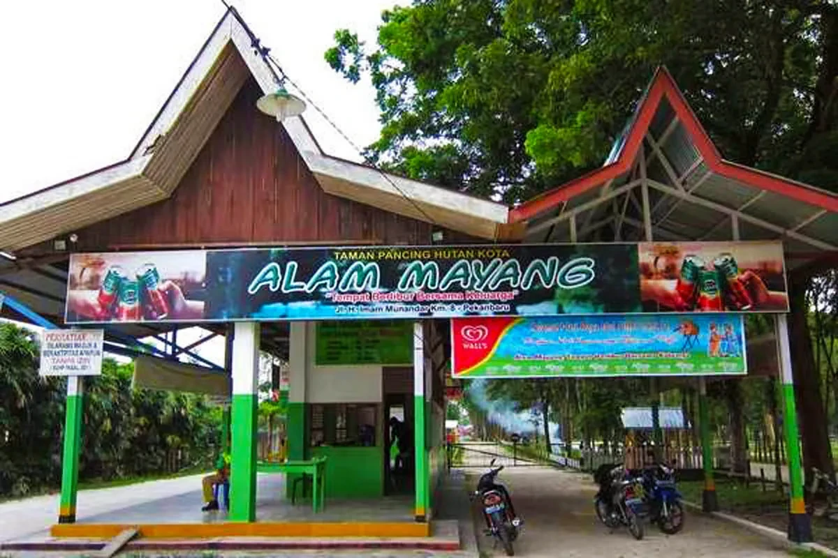 10 wisata alam mayang