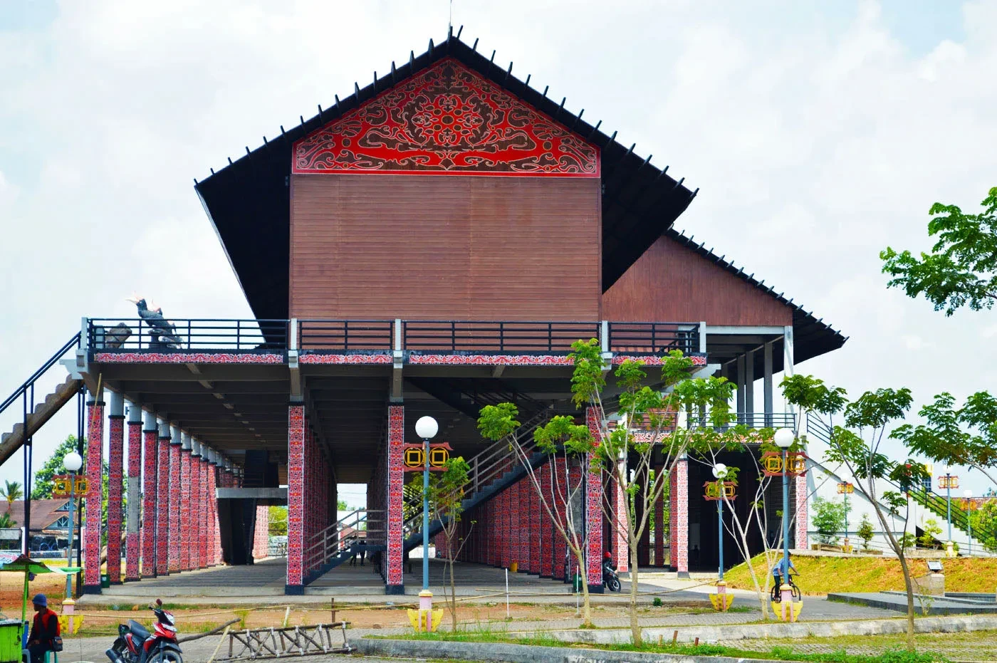 04 Rumah Radakng