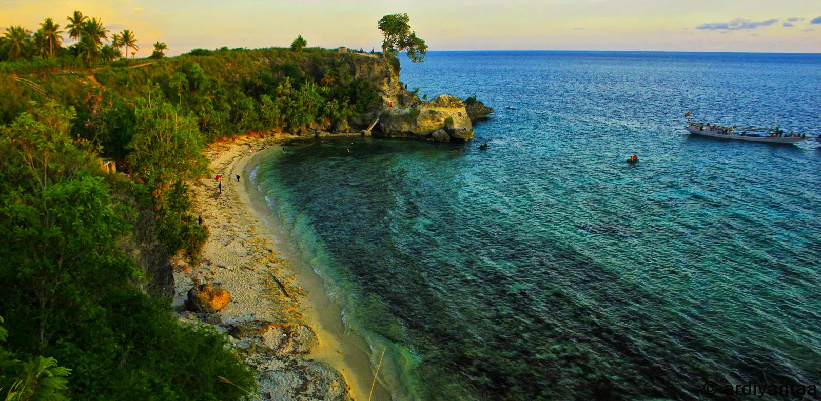 04 pantai dato sulawesi barat