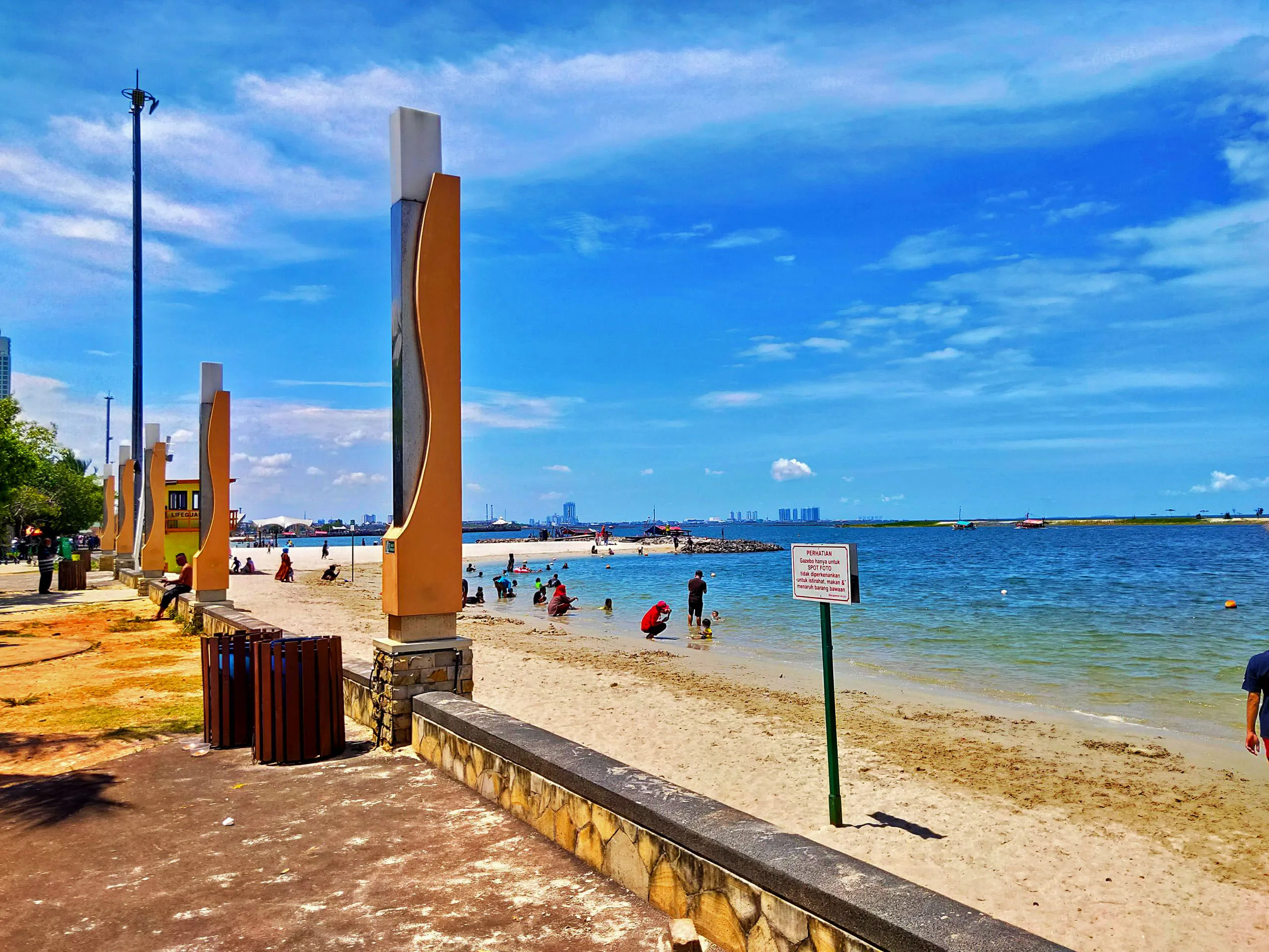 09 pantai marina ancol 1 scaled