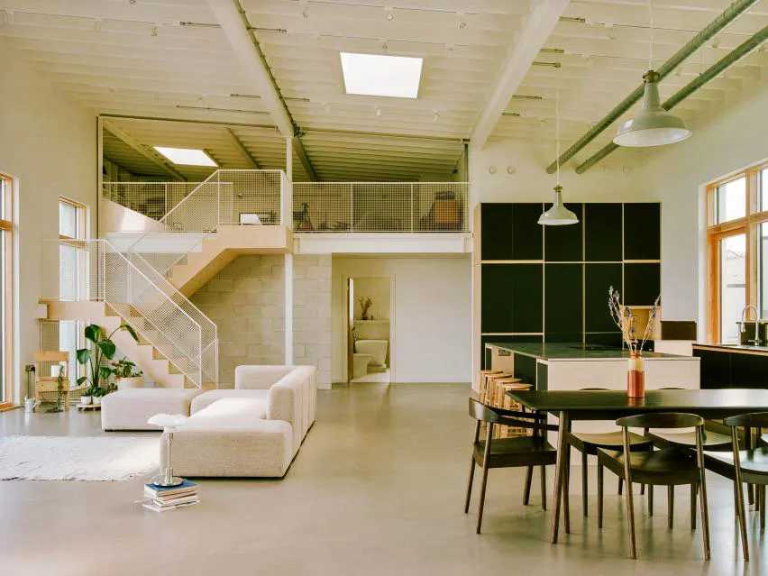 house by the sea of architecture cornwall interiors dezeen 2364 col 8 852x639