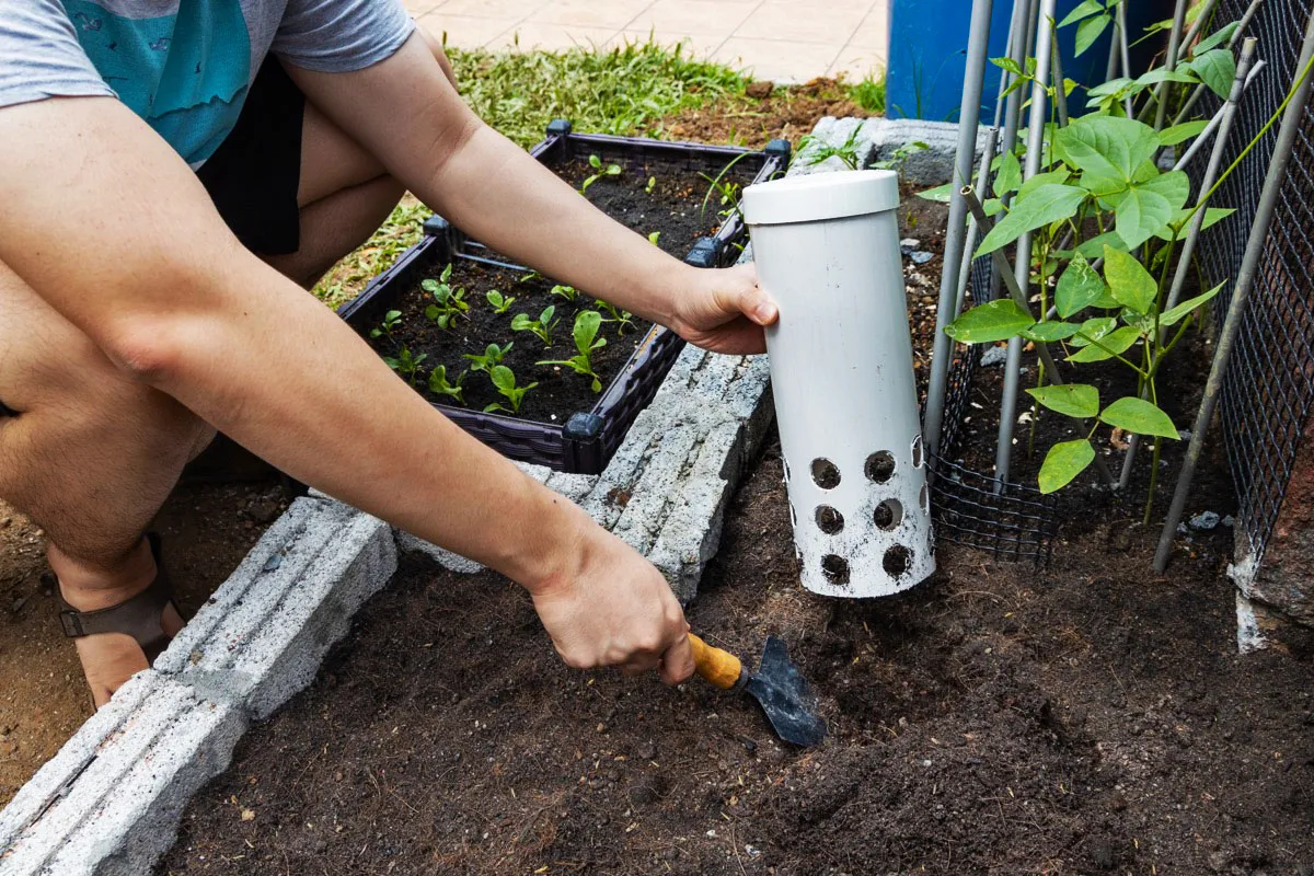 06 Vertical Garden With PVC Pipes1